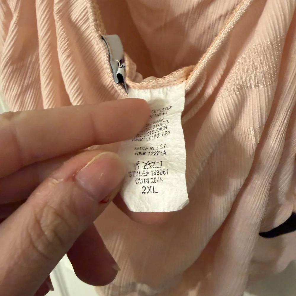 NWOT Pink Fashion Nova Ruffle Top size 2XL - Picture 5 of 5